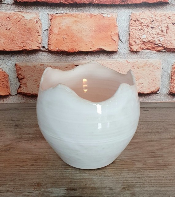 Lysegg med hvit glasur